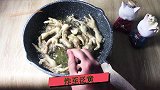 想要做出好看又好吃的虎皮鸡爪，这一步可不能少，试试看