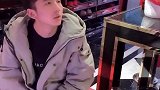 老公，你慢慢看，我先走了