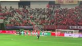 恒大球员集体谢场 球迷齐声为广州队呐喊