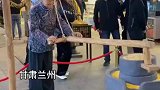 黄河食渡夜市上老奶奶太逼真火出圈