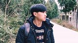小伙回家过年，发现有人在背后议论他没钱过年