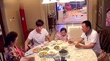 效仿李小璐贾乃亮首次直播带货卖手机，专业程度不输网红