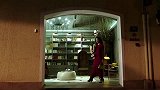 墙都不服，就佩服这大哥