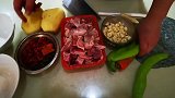 大厨分享大盘鸡家常做法，记住第一步，做出来颜色漂亮，肉质鲜美