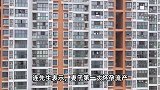 7楼8楼闹矛盾，9楼躺枪被震楼3年，8楼住户已搬走：希望和解
