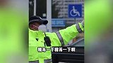 海南火了！椰城交警连续4天疏导拥堵，嗓子都喊哑了