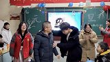 安徽寿县：看哭了！这场特殊班会，学生为老师送上特别惊喜