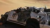 别觉的开的是硬派越野车，就能在沙漠里哪都能上能玩了，要想在沙漠里开好，先要敬畏它。