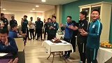申花队内摩羯座扎堆 全队庆贺吴金贵57岁生日