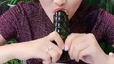 吸个生呛龙虾，竟然吸出来了一口闷了！