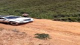 吓出我一身冷汗！哈弗H9差点翻车，这司机开得太猛了