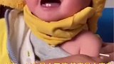 近日，湖北襄阳。宝宝打疫苗上一秒笑开花 下一秒哭成表情包 宝宝打疫苗哭成表情包