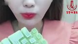 姑娘你吃什么不好，偏偏吃这玩意