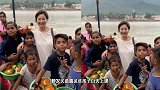 林青霞回忆往事！与印度孩子们聊天，粉丝夸赞“姐姐人美心善”
