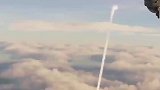 模拟战斗机高空扔下炮弹，以为能一击命中，没想到这样都能出现误差