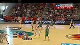 男篮友谊赛-中澳对抗赛：澳大利亚小将绝妙传球 空切暴扣引全场欢呼-花絮