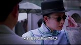 姑娘男扮女装上街闲逛，结果看到恶霸大街上欺负人，出手打惨他