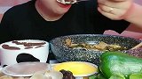 今天吃螺蛳粉，奶酪蛋糕，雪媚娘，都安排上
