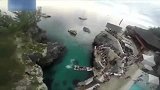 旅游-150112-牙买加男子悬崖跳水自拍