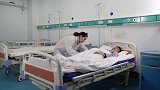实习女护士给小伙打针，竟把昏迷二十多年的人弄醒了