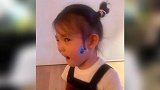 陈冠希晒两岁女儿Alaia搞怪丑照，女儿喝的天价水吓到网友