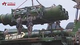 准！看导弹发射女兵将螺丝刀吊进矿泉水瓶