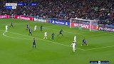 下半场补时第2分钟皇家马德里球员卡瓦哈尔射门 - 被扑