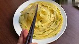 家庭版草帽饼，一看谁都会做，层层叠叠葱香味好吃解馋