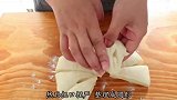 告诉你做面包从不揉膜，准备面团只需几分钟，松软拉丝太好吃了