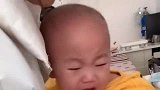 三胞胎兄弟打预防针，大家看看谁哭了，这表情太逗了吧