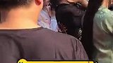 鞠婧祎和李艺彤的剧组在同一天开机，究竟哪个剧组片酬会更多呢