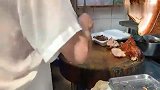 香港烧腊讲究的美味之外，还要动作又快，姿势又帅！