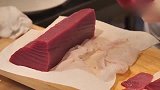 日本火爆金枪鱼寿司店，2500日元一份，肉质鲜美，流口水了！
