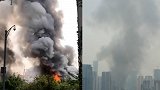 成都万象城附近一在建工地板房起火 现场浓烟冲天消防到场处理