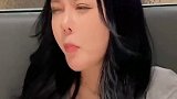 女儿爱吃 承诺她考90分 就带她来吃海底捞 她开心就好 妈妈一个月白干 朵然万人迷
