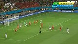 世界杯-14年-淘汰赛-1/4决赛-哥斯达黎加队任意球开出鲁伊兹倒钩射门被后卫解围-花絮
