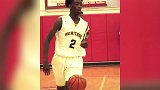 和他老爹一个样！小韦德不仅篮球打得好 装逼也是好手