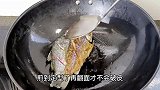 鲫鱼豆腐汤怎么煮才会汤色奶白又不腥？有三个小技巧分享给你