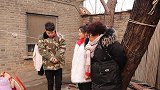 短剧：不孝子寒冬天将母亲绑电线杆上，被总裁姐姐撞见，结局解气