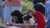 传说中的“水鬼”被抓住？看到水鬼的样貌后，众人笑了