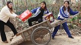 短剧；傻妞和妹妹去大姨家，大姨真“抠门”不让吃饭，结局太逗了