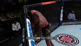 逗比沃克尔开局被虐惨 后半段肘击+重拳TKO惊天翻盘