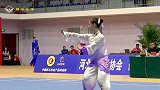 太极美女的震撼表演，气场强大身体柔美，别有一番韵味