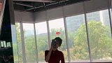 健身房看到这一幕，小姐姐的腹肌马甲线，我心动了！