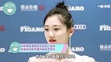 郑恺携爱妻逛街全程贴心照料，苗苗挺孕肚四肢纤细体态完美