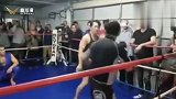 格斗迷-20190325-50岁武术师傅踢馆UFC选手！只因体力不支被打到昏厥！