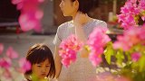 黄磊晒女儿新发型，短发的多多与妹妹甜美合照，侧颜美爆了