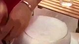 弄了四次才完成，小妹妹说是刚来的，还是挺厉害的！