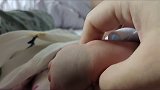 胎记 家里大人都在自我安慰说会淡掉的，会褪掉的。我倒是觉得很酷～