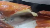 广东美食：脆皮烤鸡，刚出炉，屁股都还冒烟，香！